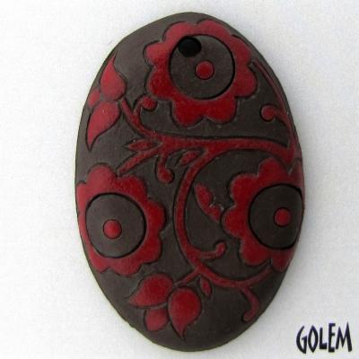 Red on dark, large oval