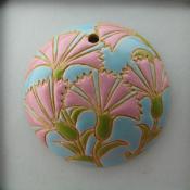 Pendant with pink flowers