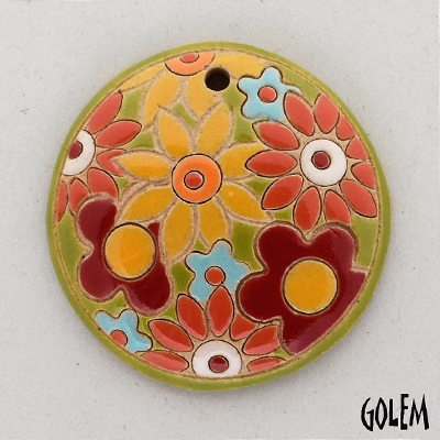 round pendant with flowers, pink & blue