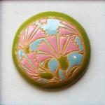 round cabochon with flowers