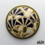 round cabochon with blue carnation
