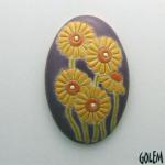 oval cabochon, daisies on purple