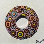 Round donut pendant, pink/blue/yellow