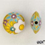 Flowers in white & yellow, lentil bead size M