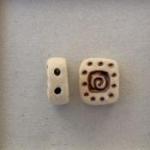 2 hole bead with spiral